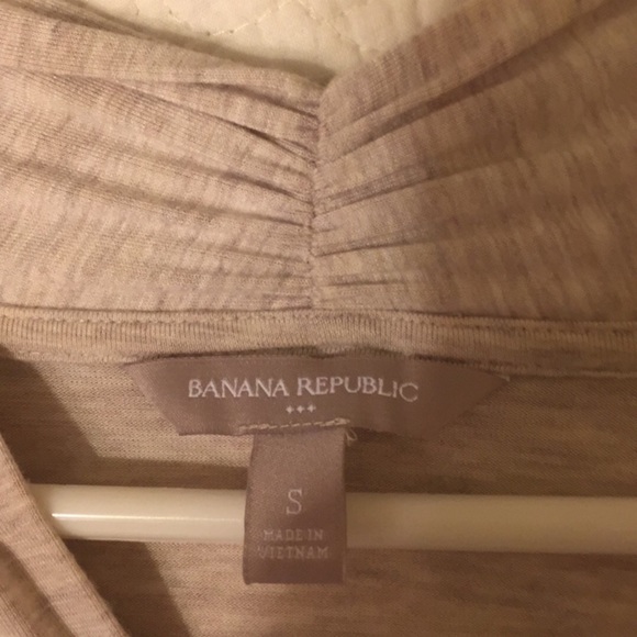 Long sleeve cream deep v-neck top - Picture 2 of 3